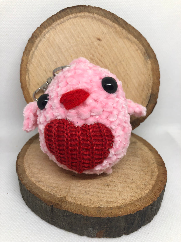 🐧💗 Pingouin Rose – La peluche cœur tendre au crochet