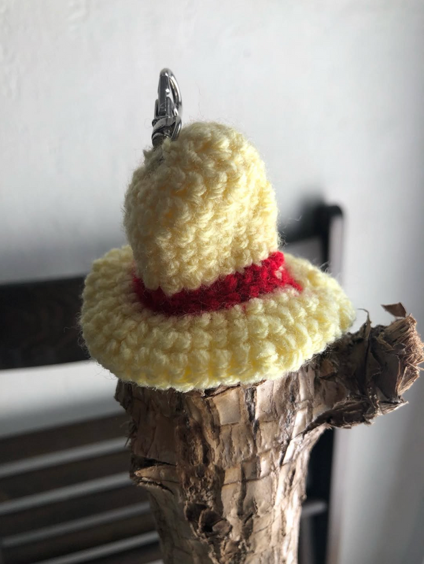 ☀️🏴‍☠️ Chapeau de Luffy – Version crochetée à la main