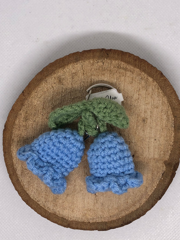 🔔🌸 Porte-Clé Fleurs Clochettes – Une touche de poésie à emporter ! 🌸🔔