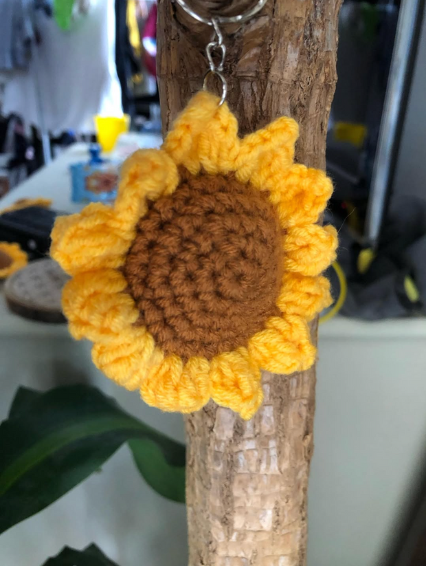 Porte-clé tournesol crocheté – Rayon de soleil 🌻✨
