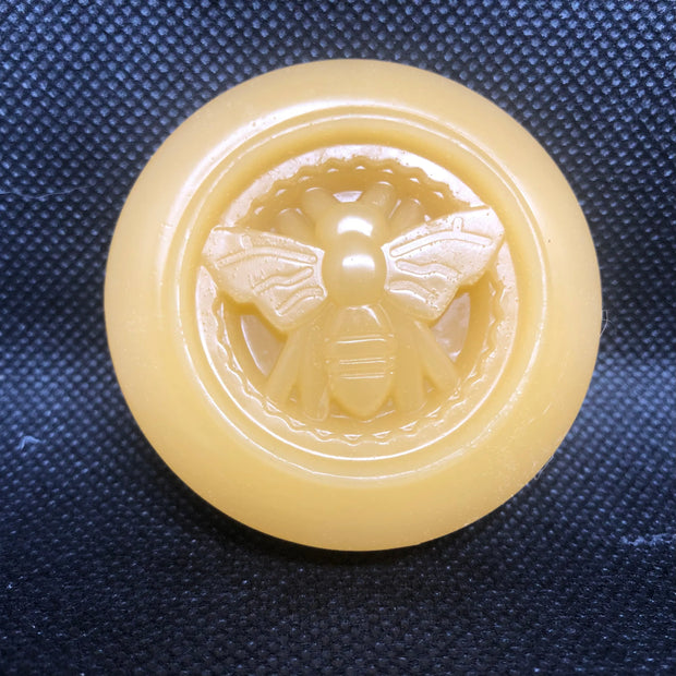 Sérénité Florale - Savon Douceur à la Camomille et Thé Blanc